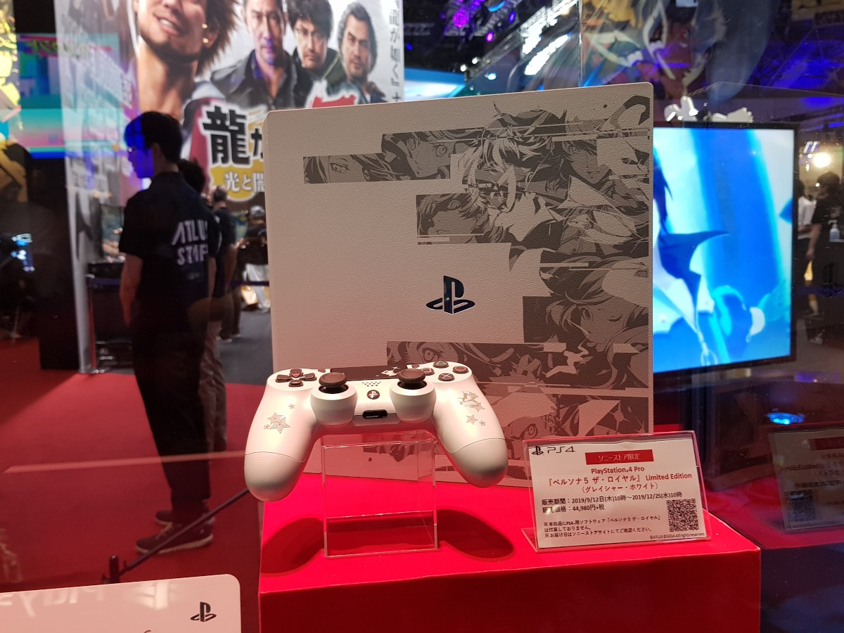 In Flesh: Persona 5 Royal Limited Edition PS4 and PS4 Pro at TGS 2019