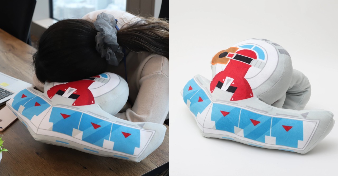 Duel disk pillow