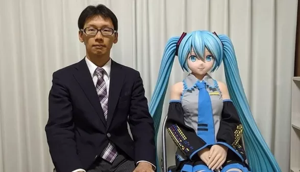 Guy who married Hatsune Miku